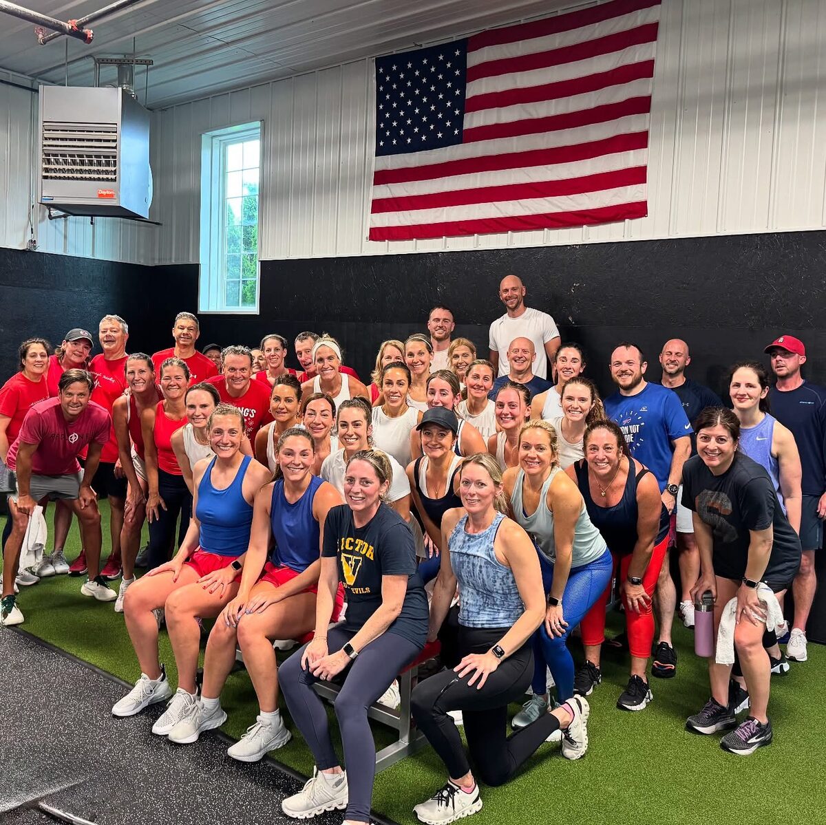 The smoothFIT community